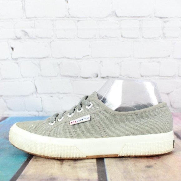 Superga Shoes - Superga Gray Canvas Lace-up Low Top Casual Sneakers Size M 6 L 7.5